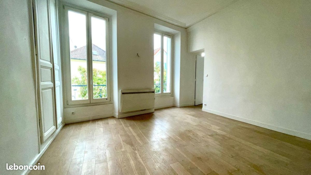 Appartement 4 pièces 77 m² · à Mantes-la-Jolie · 77 m² · 1 108 €