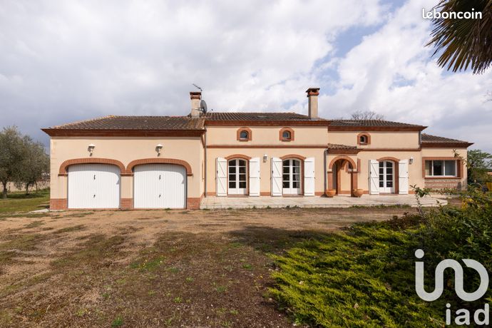 Villa 5 pièces 240 m²