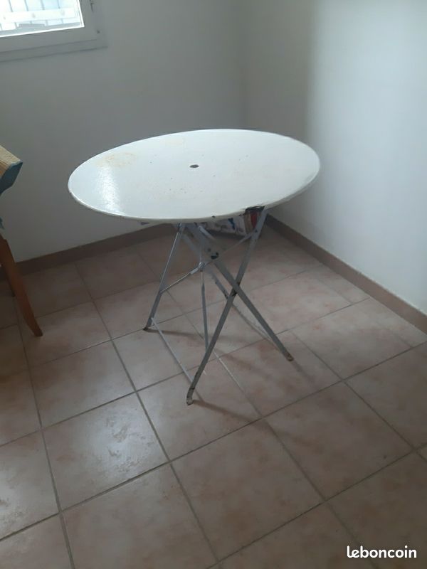 Ancienne table de jardin pliante (image 1)