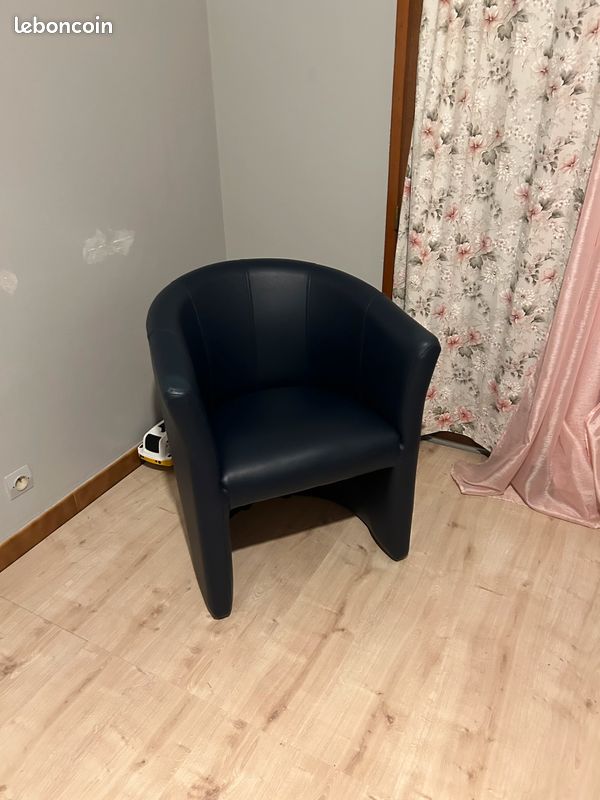 Petit fauteuil (image 2)