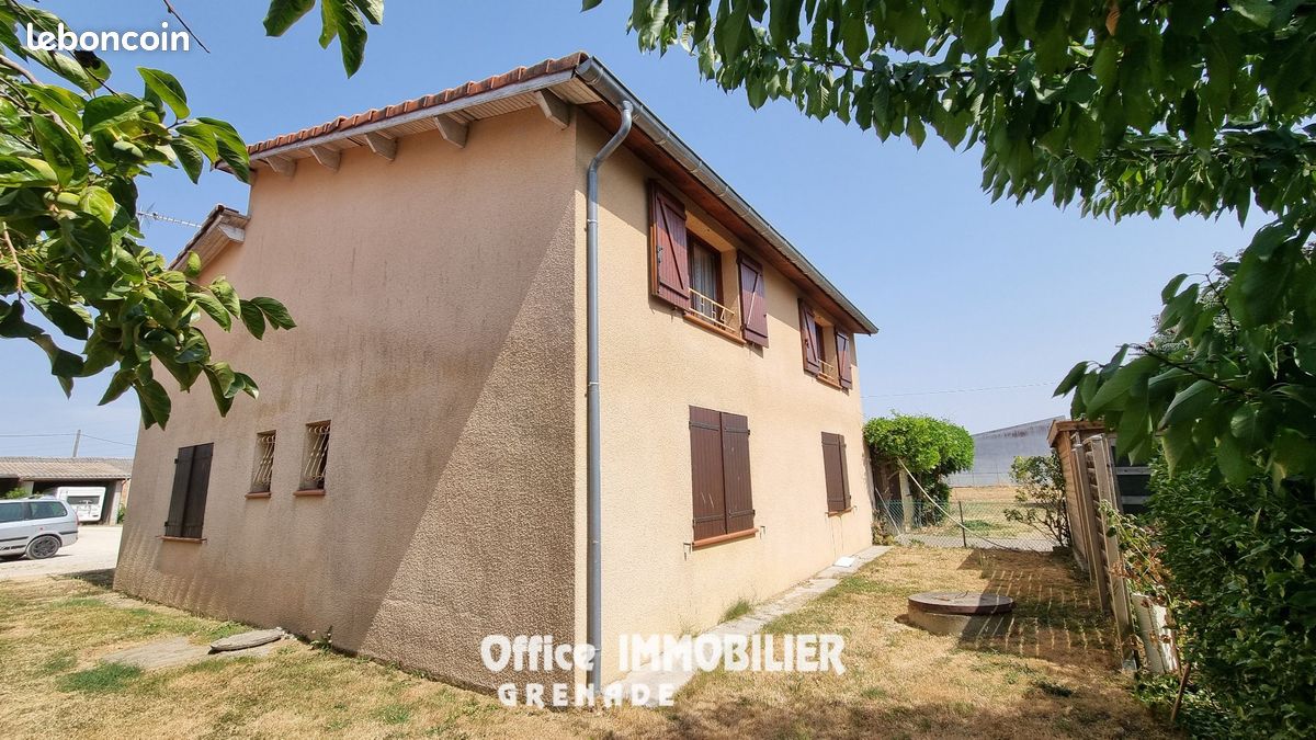 Immeuble 206 m² · à Ondes · 206 m² · 344 800 €