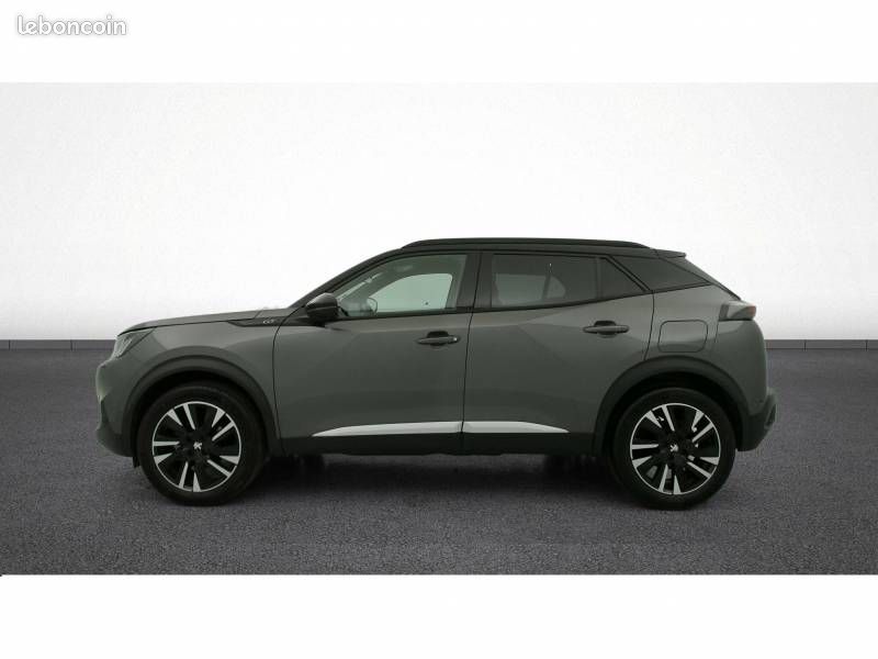 Peugeot 2008 PureTech 130 S&S EAT8 GT Pack (image 4)