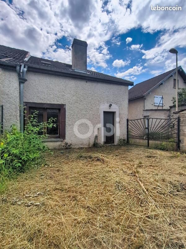 Maison 4 pièces 100 m² · à Laferté-sur-Aube · 100 m² · 49 000 €