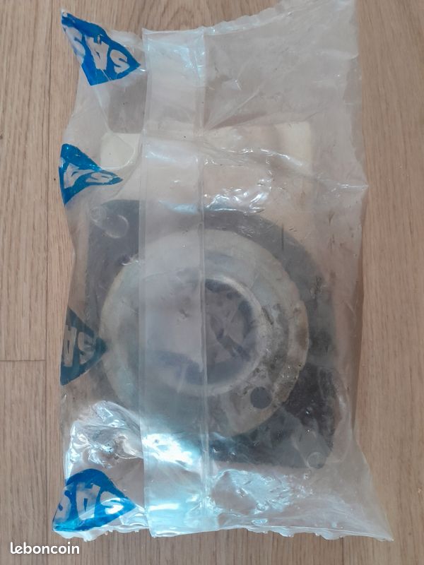 Support moteur clio 1 Expess (image 2)