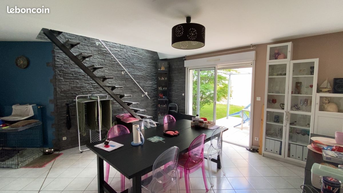 Maison 9 pièces 170 m² · à Atton · 170 m² · 319 900 €