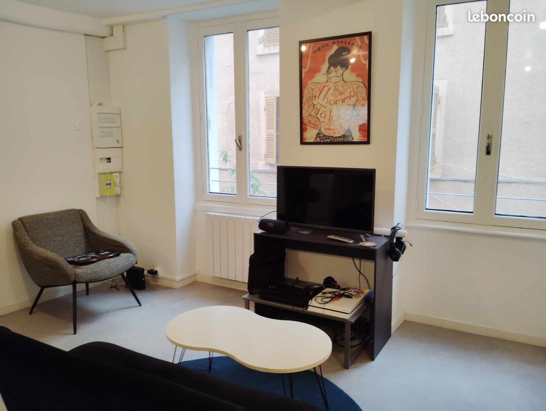 Appartement a louer roanne - 1 pièce(s) - 30 m2 - Surfyn