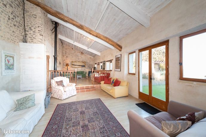 Maison 10 pièces 357 m²
