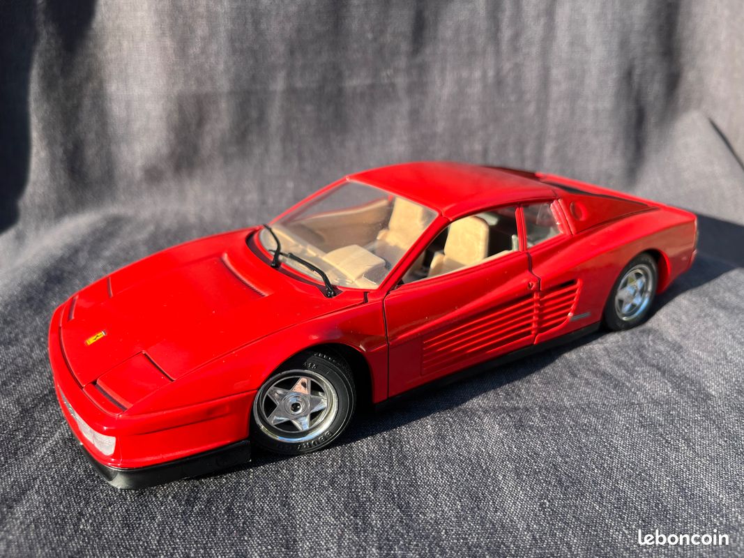 Pièce détachée miniature Ferrari Testarossa 1984 1/18 Bburago Burago