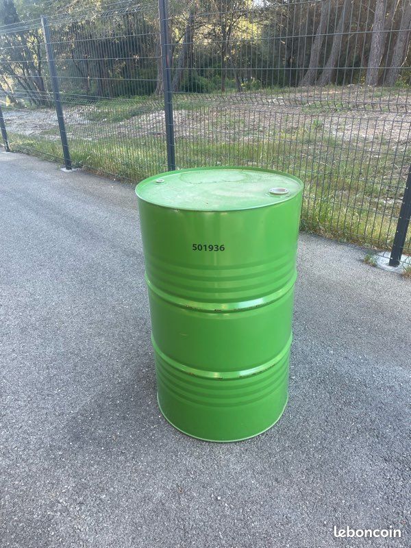 Fut métal 200L vide (image 1)