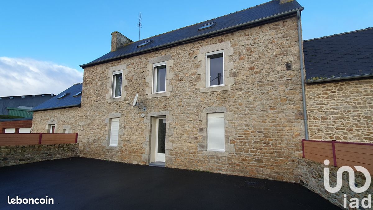 Maison 4 pièces 98 m² · à Lanrodec · 98 m² · 900 €/mois