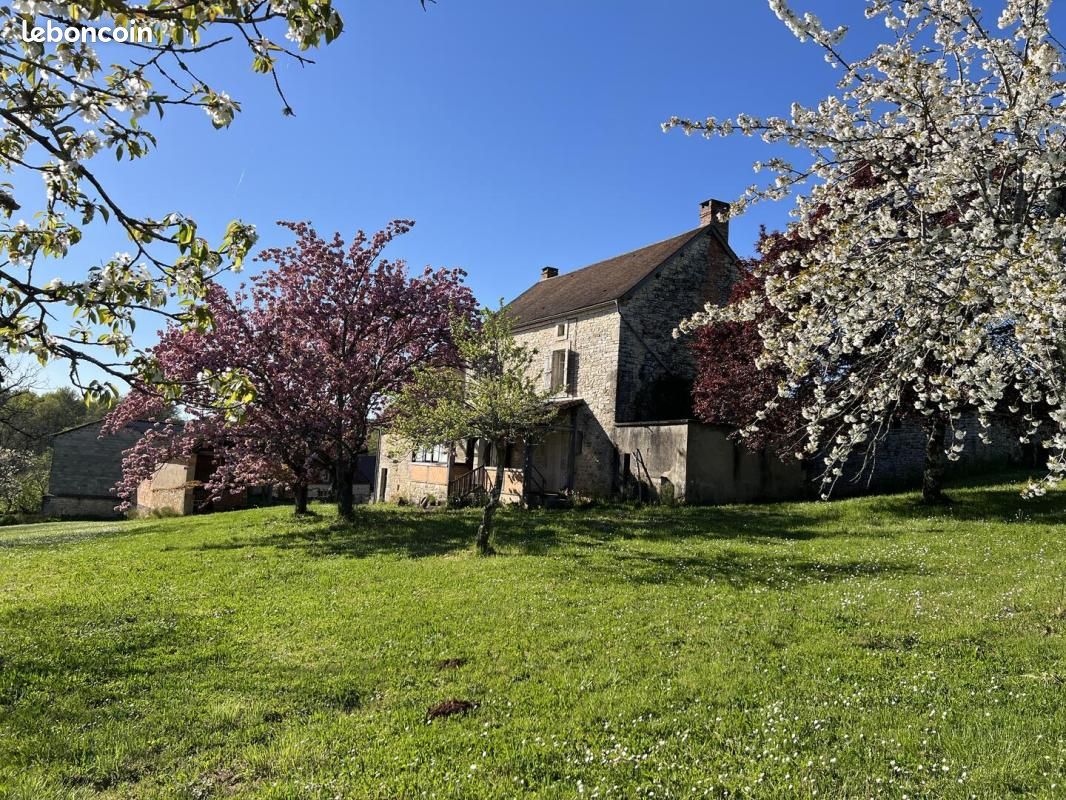 Maison 5 pièces 120 m² · à Thenon · 120 m² · 249 100 €