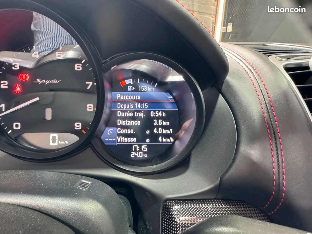 PORSCHE BOXSTER SPYDER 981 375 cv 3.8i / Entretien Porsche / Bose / Pack Chrono Sport / Echappement Sport (image 32)