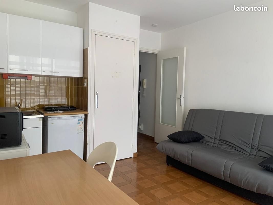 Appartement 1 pièce 18 m² · à Grenoble · 18 m² · 414 €
