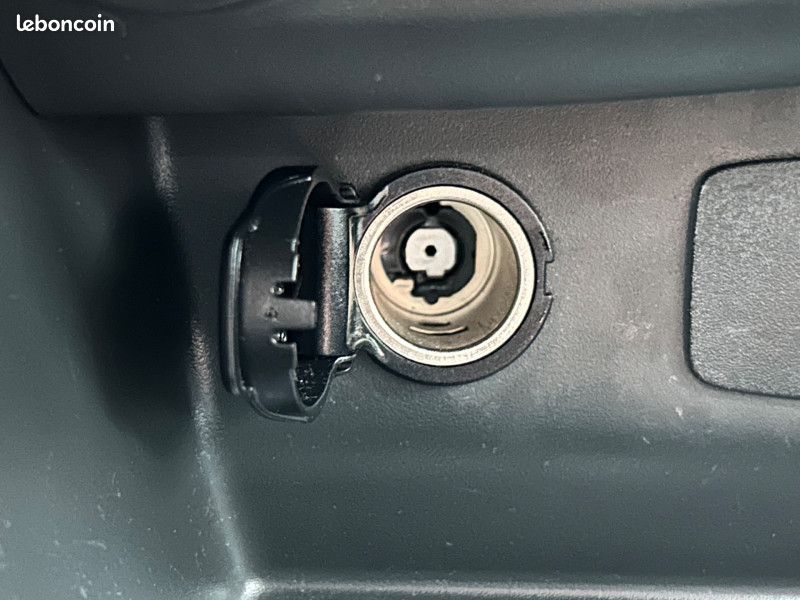 Renault CLIO IV 0.9 TCE 90CH ENERGY LIMITED 5P EURO6C (image 15)