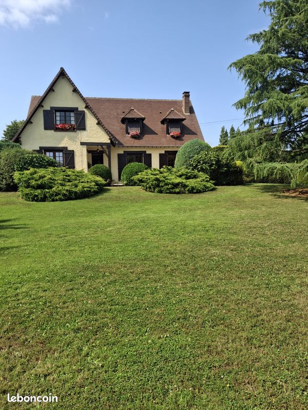 Maison 8 pièces 175 m² · à Longny les Villages · 175 m² · 371 000 €
