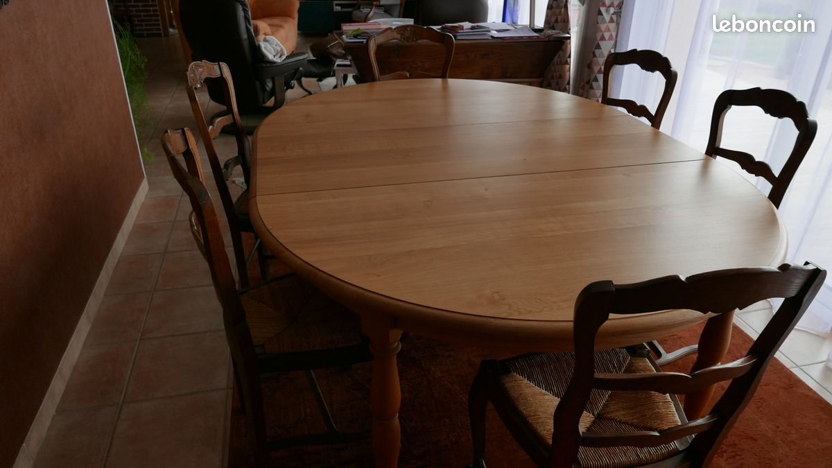 Vend table ronde en chêne (image 2)