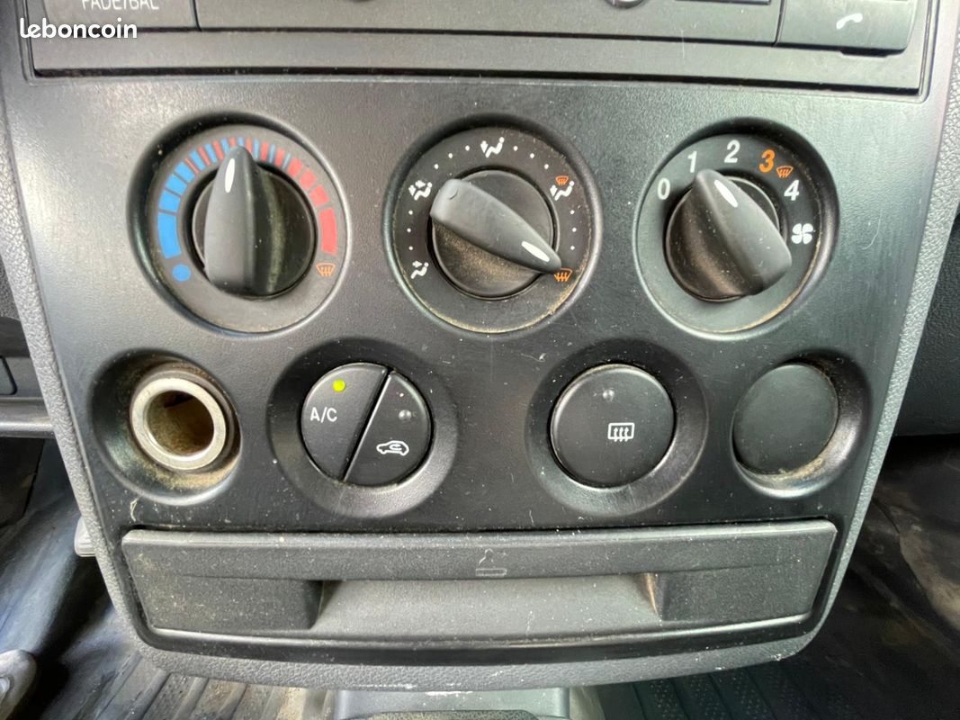 FORD TRANSIT CONNECT L1 Fourgon Ambiente - GARANTIE 12 MOIS (image 20)