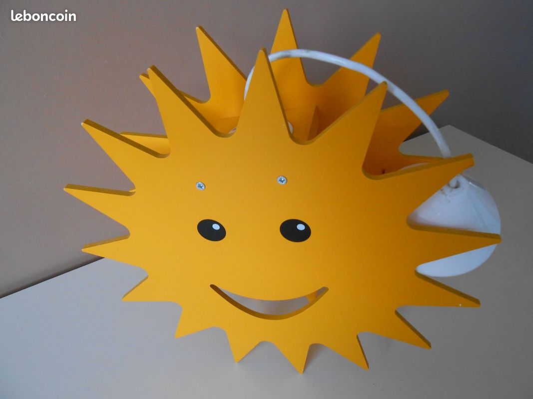 Joli lustre soleil (image 1)