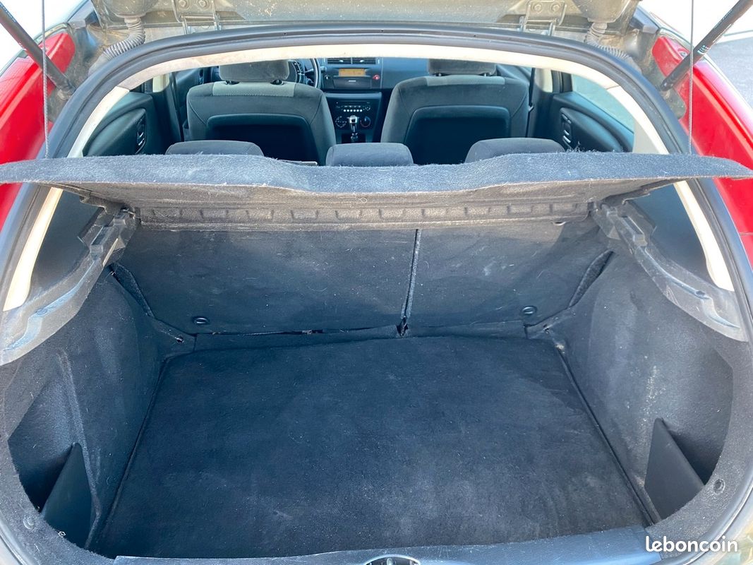 Citroën C4 1.6 hdi 90Ch ambiance / très propre (image 12)