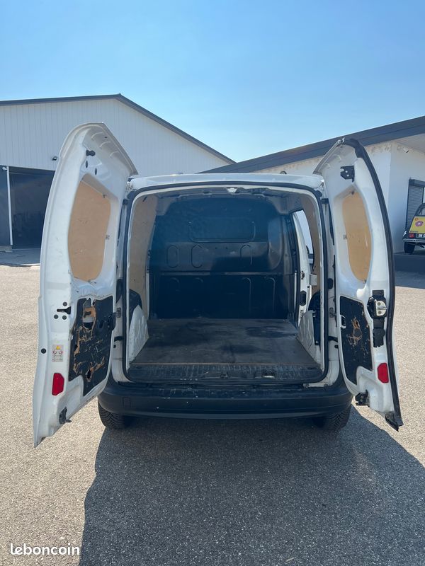 Renault kangoo express 1.5 DCI 95 grand confort (image 4)