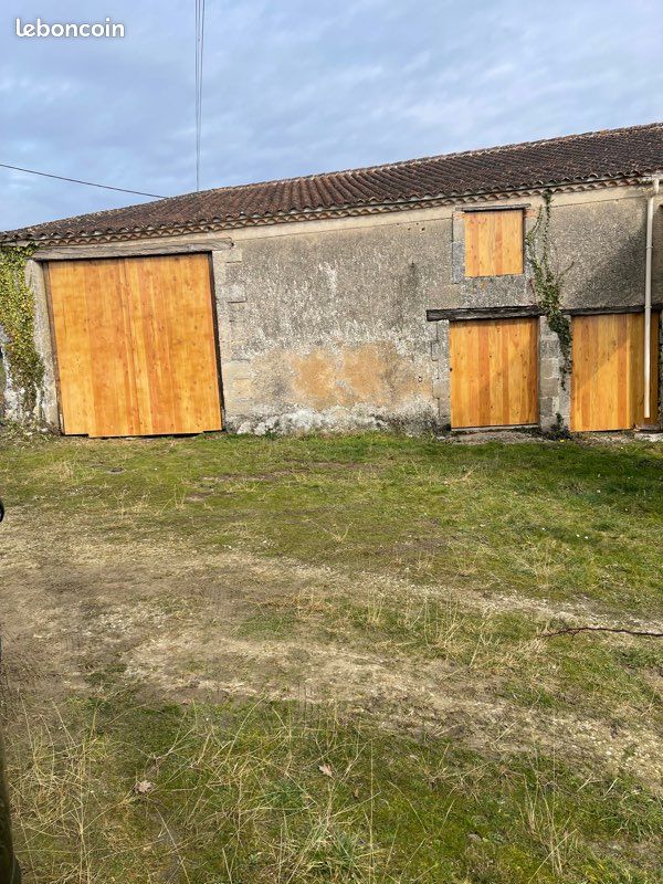 Maison 3 pièces 90 m² · à Chantérac · 90 m² · 20 000 €