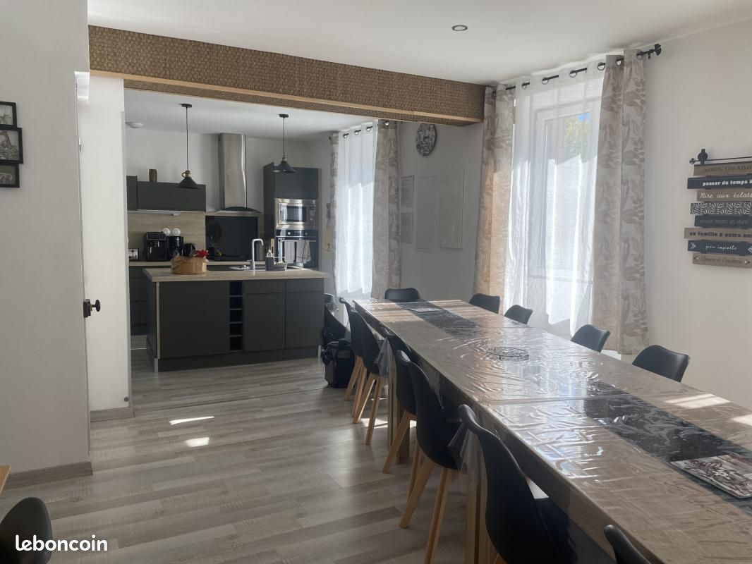 Maison 6 pièces 155 m² · à Meyras · 155 m² · 239 000 €