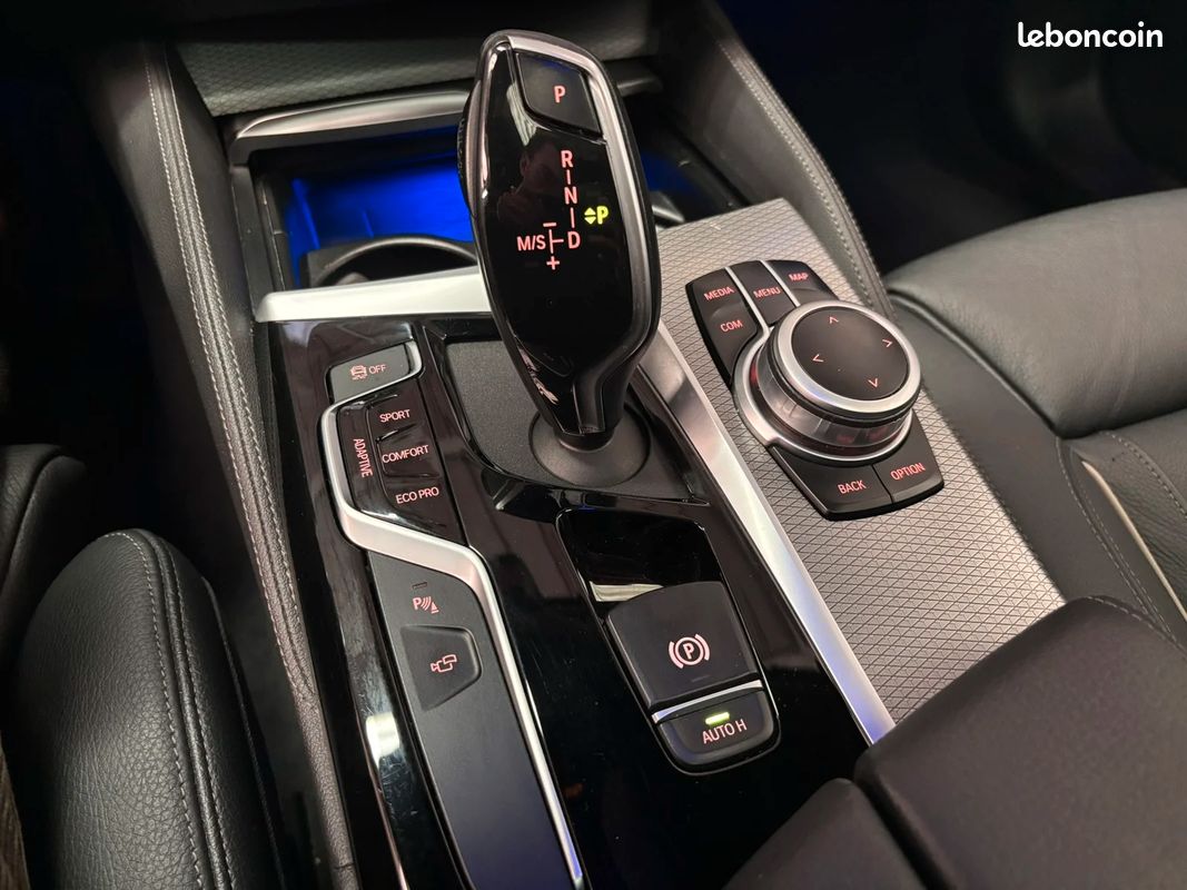 BMW 530d TOURING M SPORT XDRIVE 265 CH BVA8 – TOIT PANORAMIQUE - CAMÉRA 360° - GARANTIE (image 17)