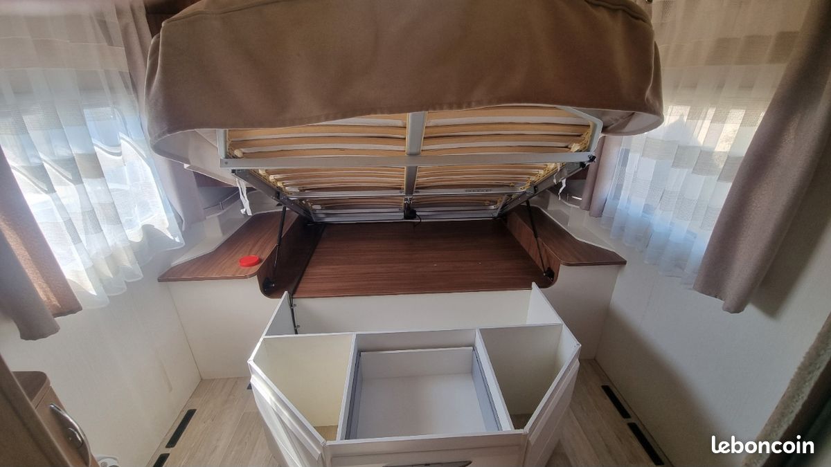Camping car poids lourd PILOTE G781 Émotion 4T500 BVA parfait état et tout l'équipement (fin d'activité de camping-cariste) (image 5)