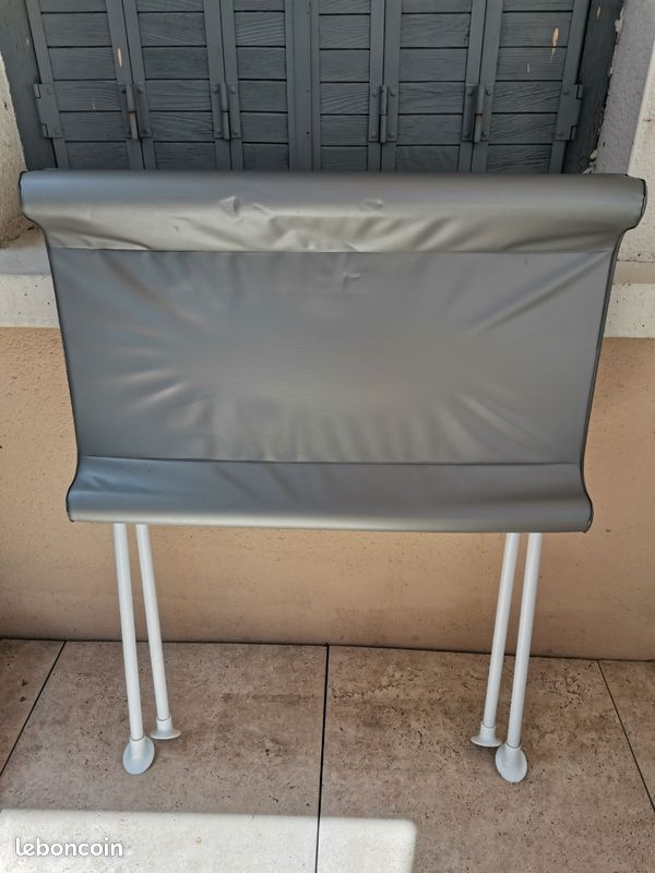 Table à langer pliante (image 1)