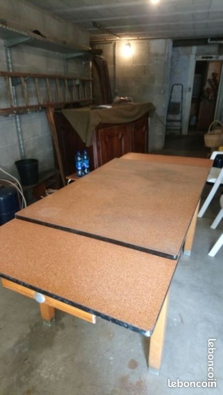 Table de cuisine en bois (image 3)