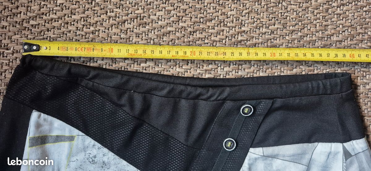 Jupe Noire LMV (La Mode Est à Vous) - Taille 40 - Occasion Très Bon état