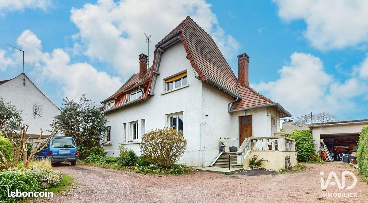 Maison 6 pièces 209 m² · à Friville-Escarbotin · 209 m² · 299 000 €