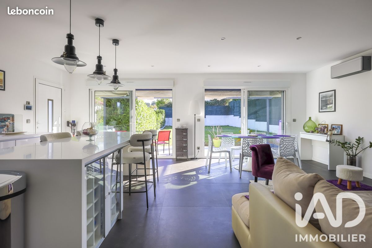 Maison 6 pièces 152 m² · à Mouguerre · 152 m² · 699 000 €