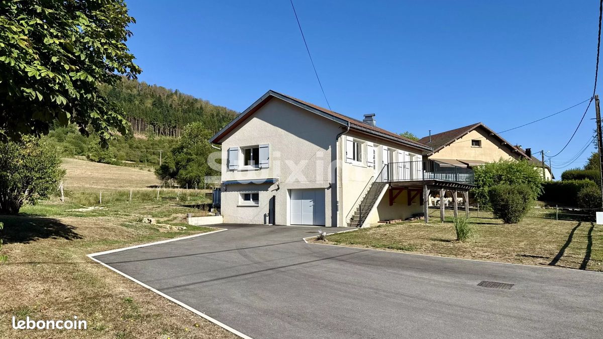 Appartement 3 pièces 93 m² · à Les Nans · 93 m² · 900 €/mois