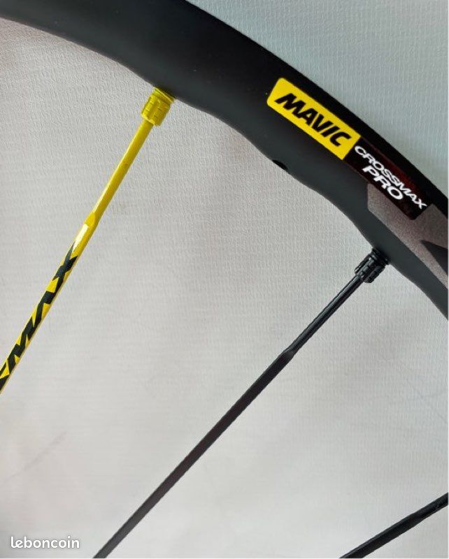 Roue Avant Mavic Crossmax Light 29 Pouces - 15x100mm - Frein Disque - Neuf