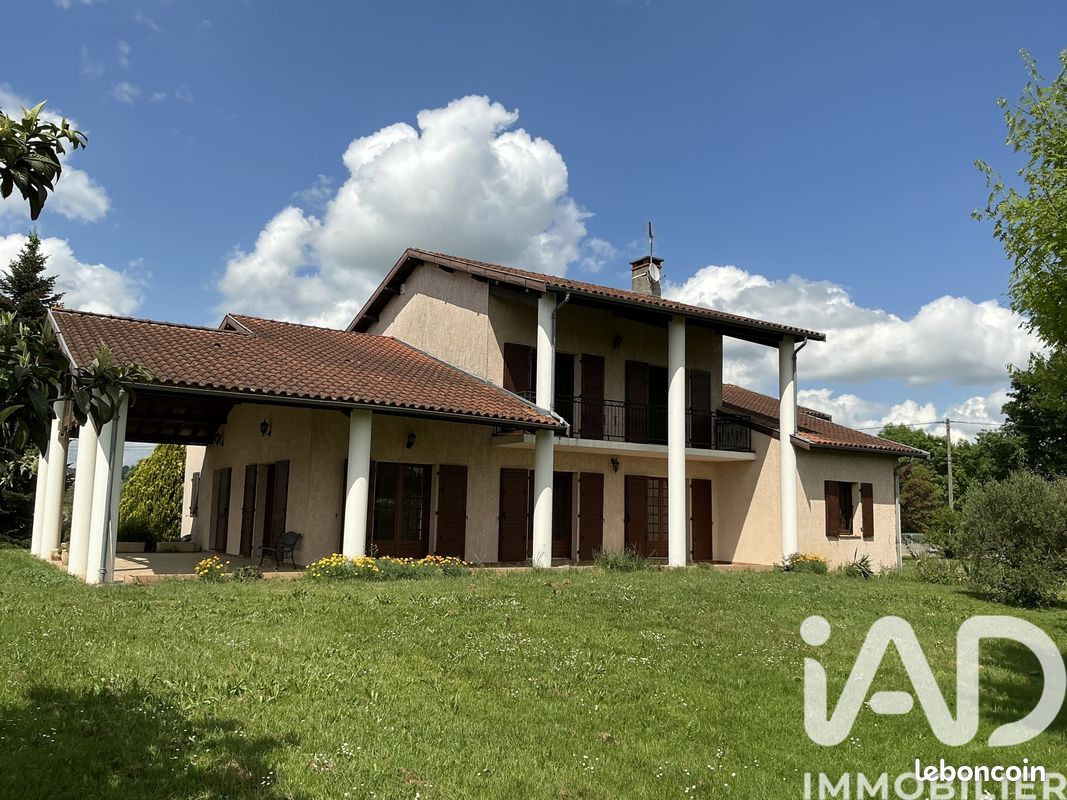 Maison 5 pièces 221 m² · à Saint-Gaudens · 221 m² · 276 000 €