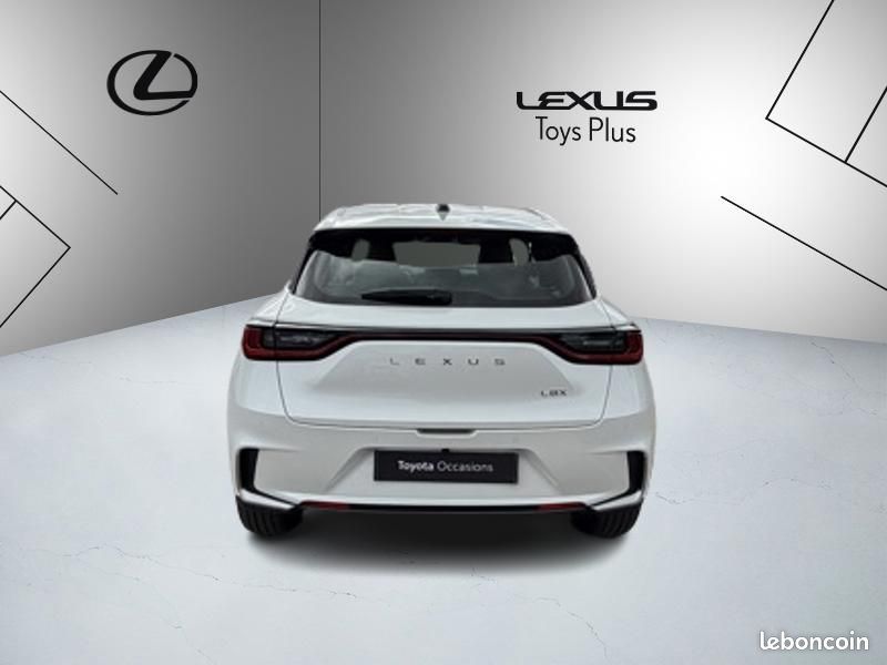 Lexus LBX 1.5 136H 2WD Relax Pack Advanced HYBRIDE (image 4)
