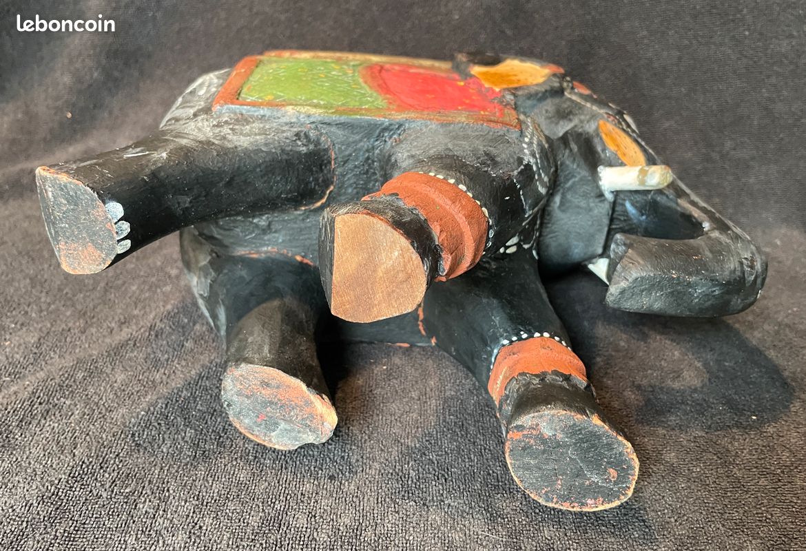 Eléphant harnaché bois sculpté et peint Inde (image 9)