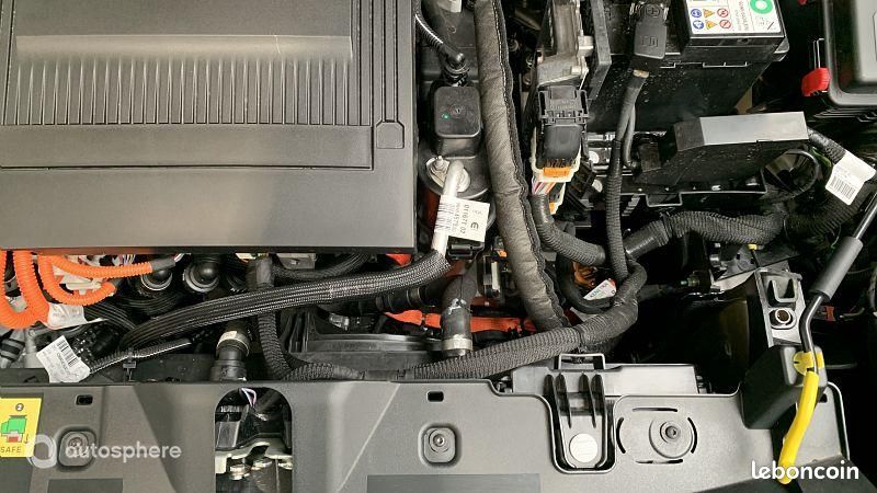 Peugeot 2008 e-2008 136ch Active (image 17)