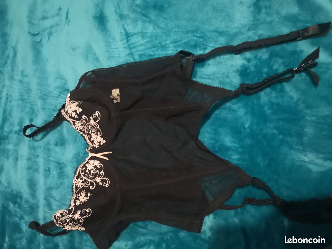 Guépière noire dentelle et detail rose etam 90C neuve (image 7)