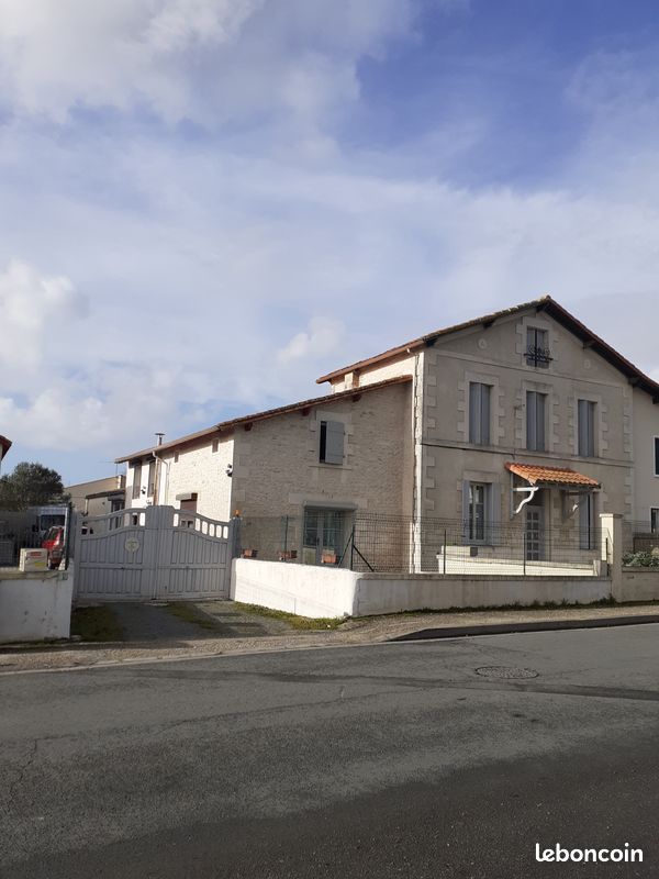 Maison 8 pièces 235 m² · à Royan · 235 m² · 475 000 €