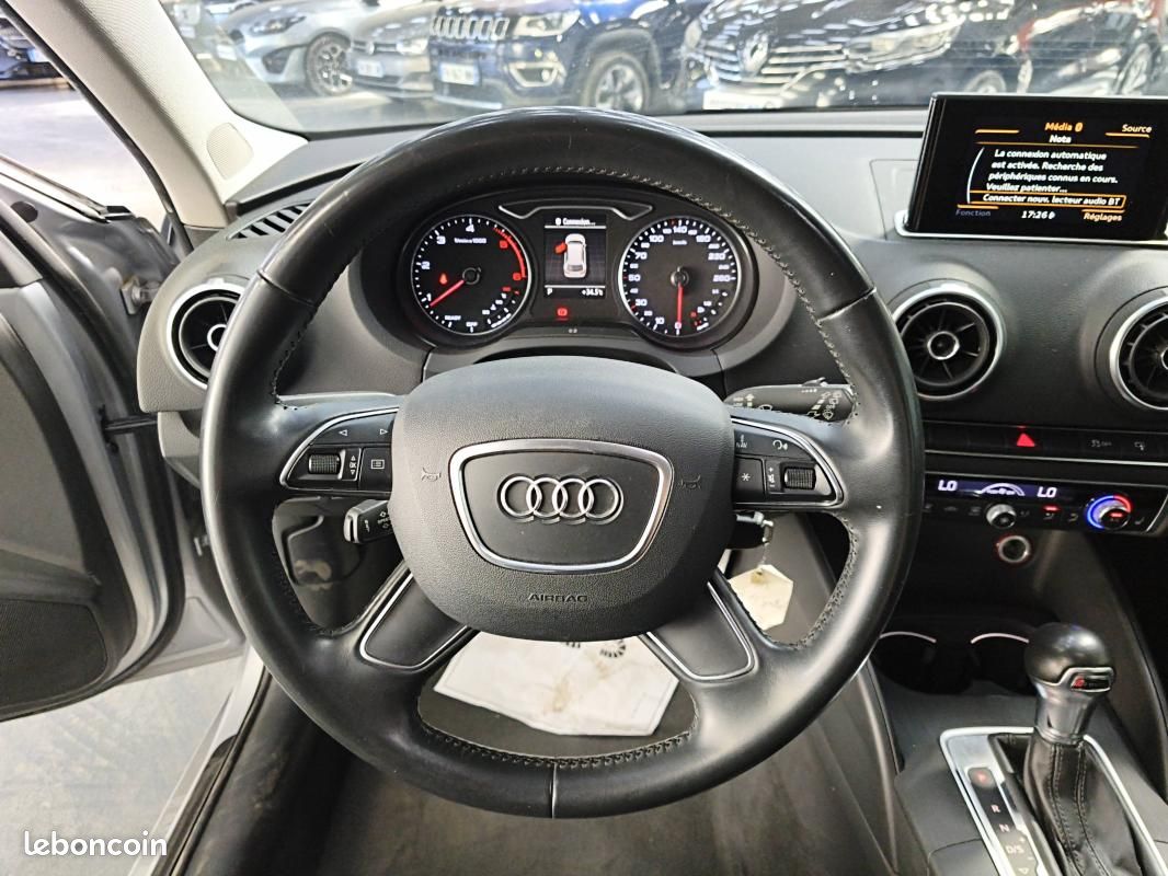 Audi A3 III 1.6 TDI 110ch Ambiente (image 10)