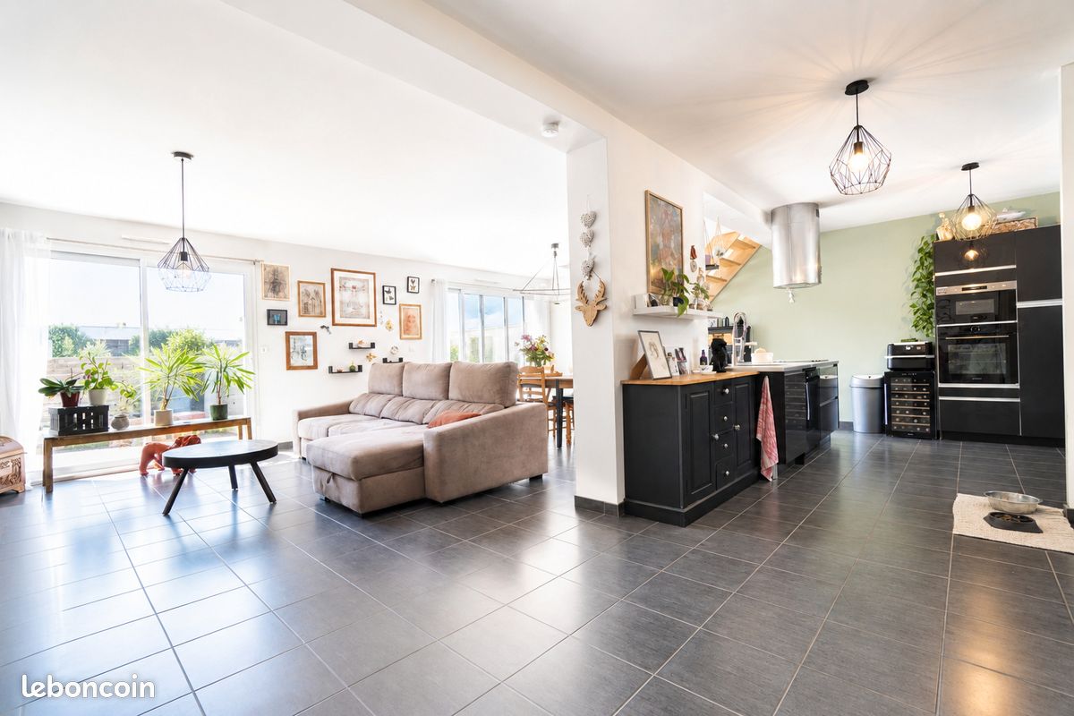 Maison 7 pièces 144 m² · à Le Mans · 144 m² · 448 000 €