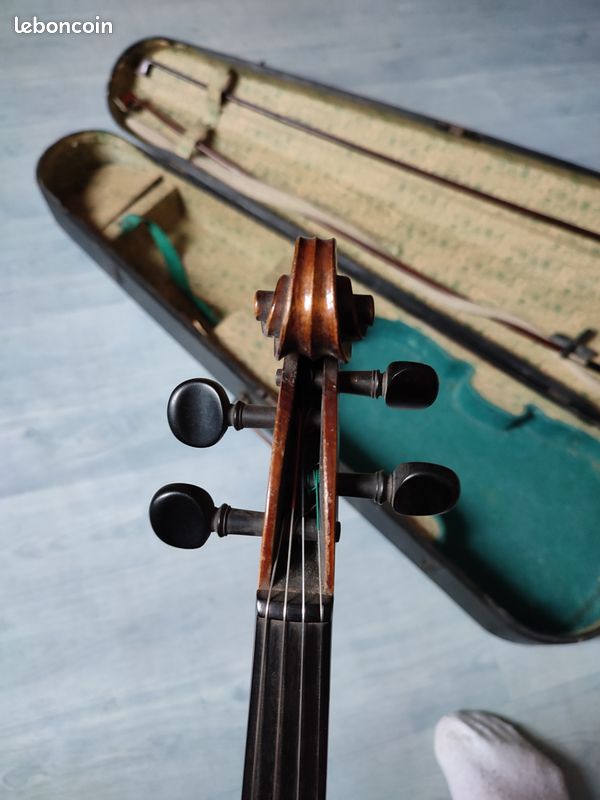 VIOLON forme Stradivarius, 20eme siècle (image 3)