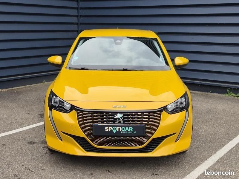 Peugeot 208 e-208 136ch Style (image 2)