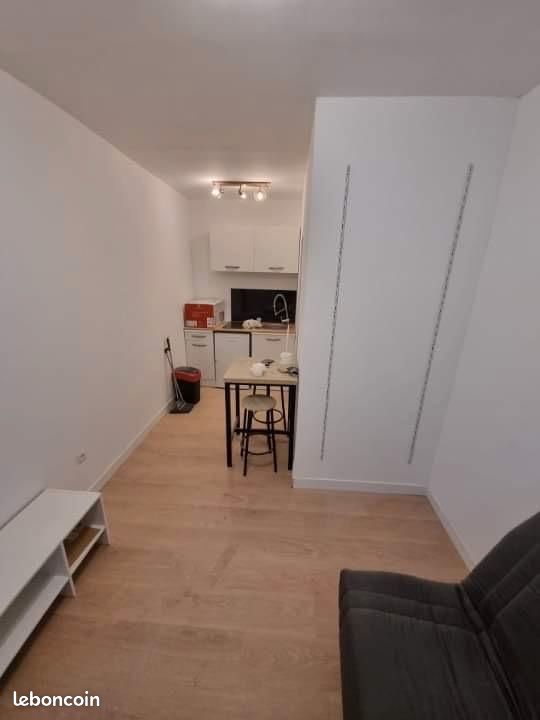 Appartement 1 pièce 18 m² · à Lille · 18 m² · 475 €