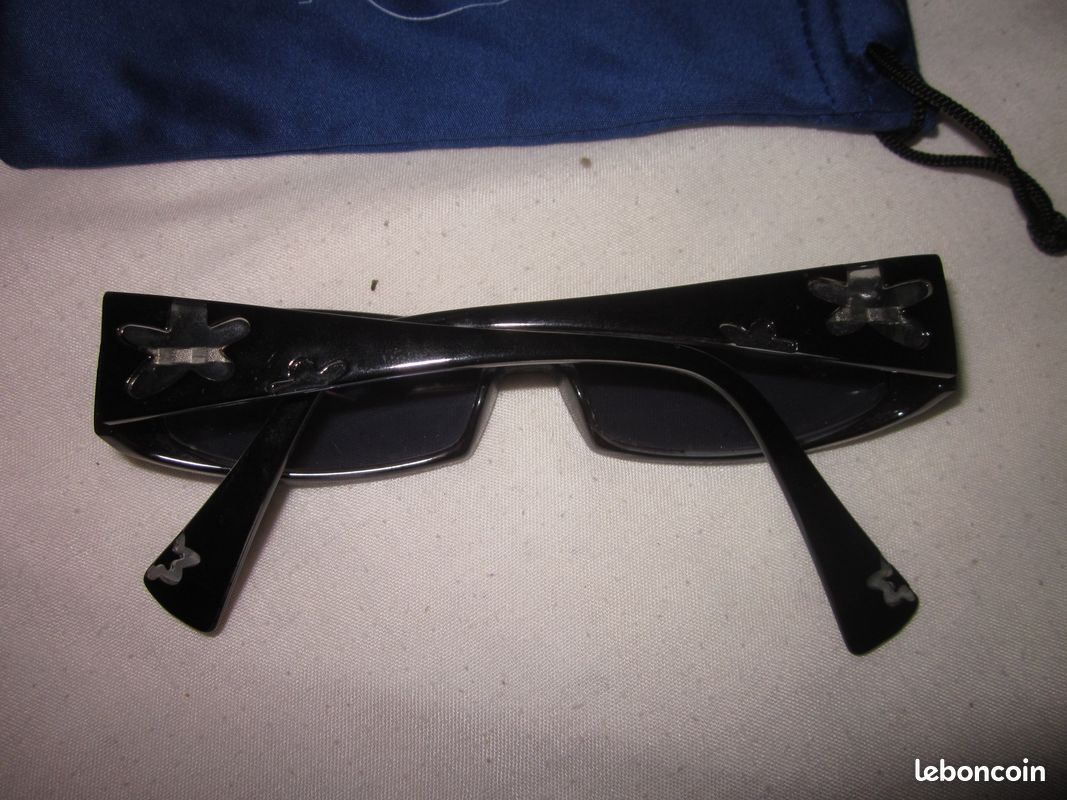 Lunettes soleil branche fleurs (image 2)