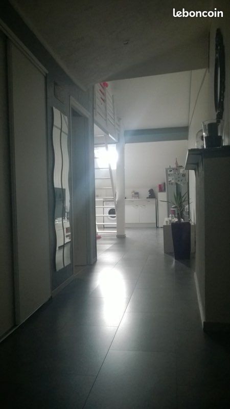 Appartement 1 pièce(s) 54 m²à louer Lons-le-saunier