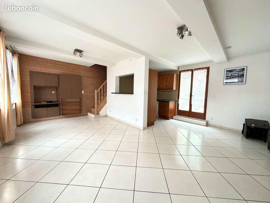 Maison 4 pièces 82 m² · à Domart-en-Ponthieu · 82 m² · 138 000 €
