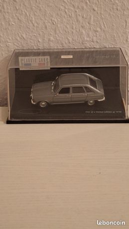 Ixo 1/43 - Seat 850 Jaune Pâle 1967